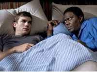 Indovina chi film commedia scena con Ashton Kutcher